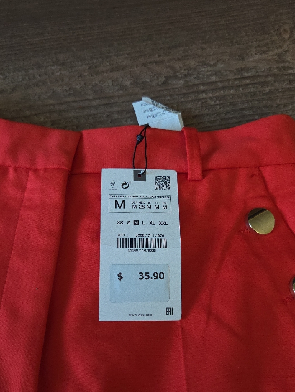 High-Waist Zara Coral Sailor Shorts with Gold Buttons - Picture 3 of 3